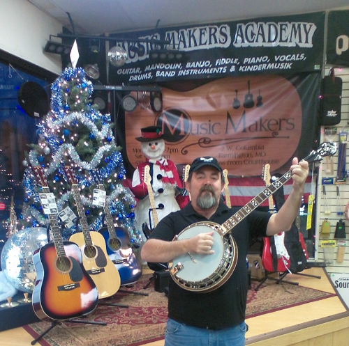 1-deering-banjo-with-me